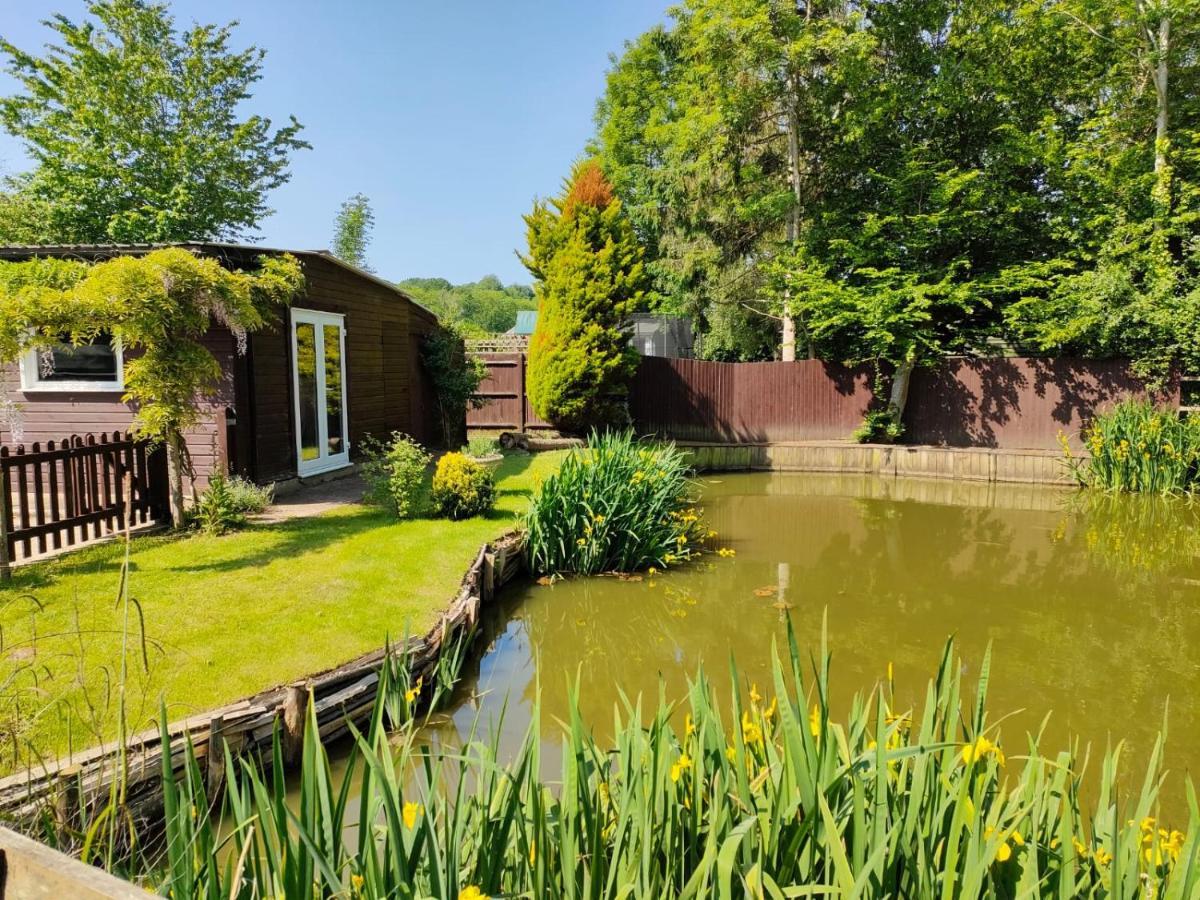 Woodies Peasmarsh Exterior photo