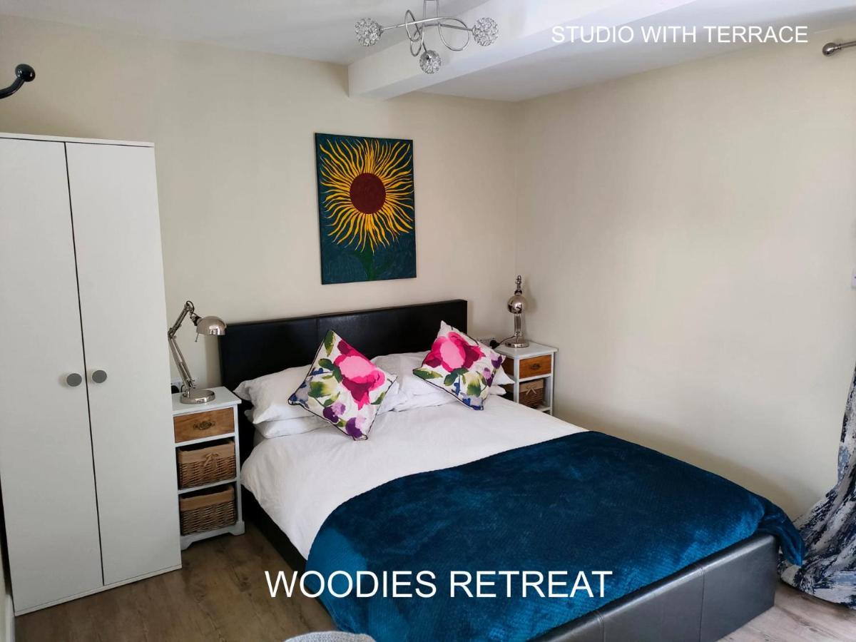 Woodies Peasmarsh Exterior photo