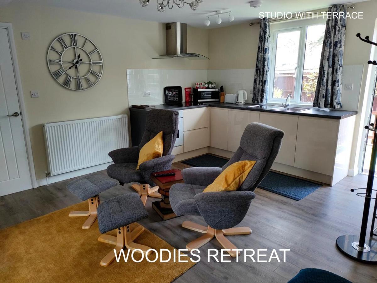 Woodies Peasmarsh Exterior photo